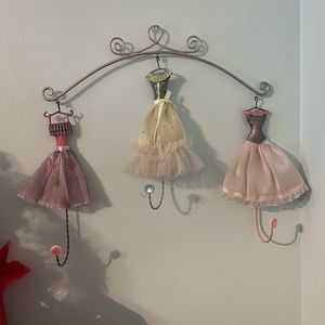 Metal dress jewelry/scarf hanger